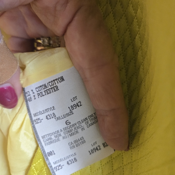 LOUBEN Textured Citron Yellow Blazer - Picture 7 of 8